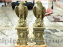 Set 2 statuete vulturi cu socluri, auriu antichizat.